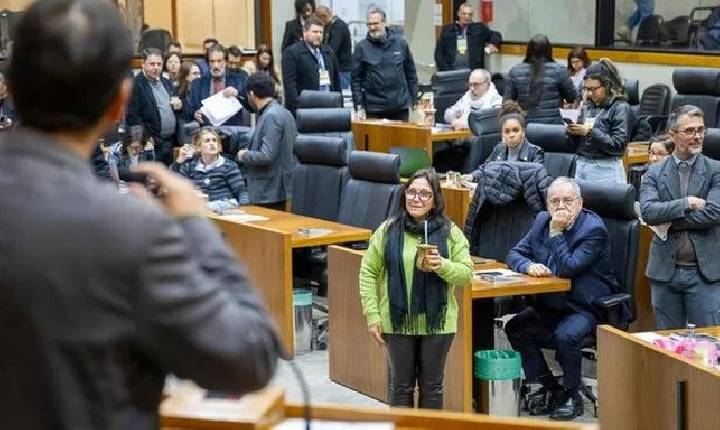 Câmara de Porto Alegre aprova programa RecuperaPOA 2025 com descontos de até 90% em dívidas municipais