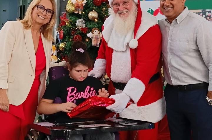 Kinder celebra o Natal e projeta expansão para 2026
