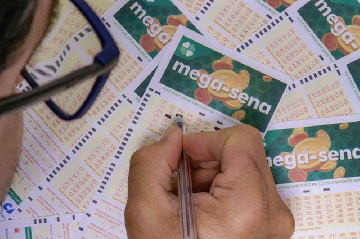 Mega-Sena sorteia nesta quinta-feira prêmio acumulado em R$ 8 milhões