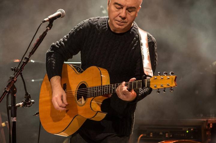 Música, pôr do sol e cultura gaúcha: Barra/Música transforma Porto Alegre em palco a céu aberto com Nei Lisboa