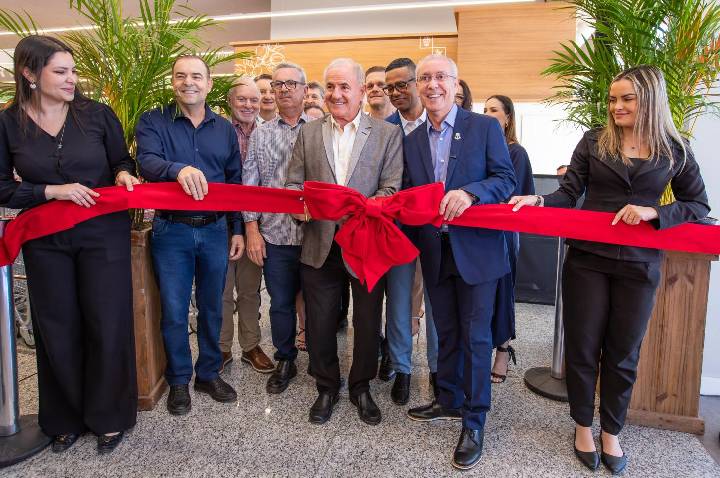 Rissul inaugura nova loja em Canoas com grande público e clima de celebração
