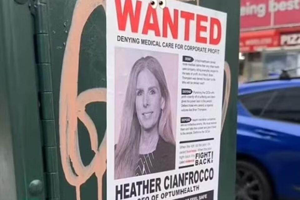 Cartazes de ‘procurados’ com fotos de executivos da área da saúde são espalhados nos EUA