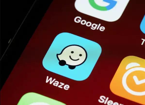 Waze informa locais de radares móveis em Porto Alegre: Uma iniciativa inédita