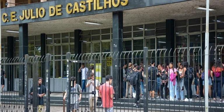 Calor extremo no retorno às aulas no RS: Alerta para saúde e infraestrutura escolar