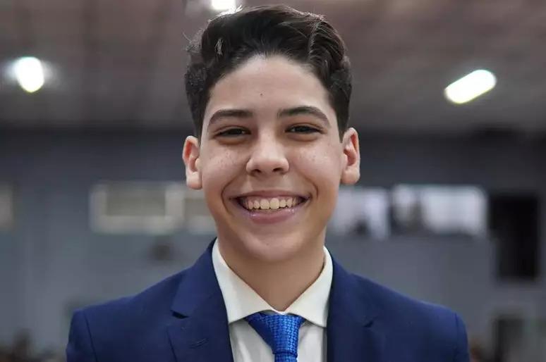 Conselho Tutelar proíbe “pastor mirim” de pregar e determina retorno às aulas