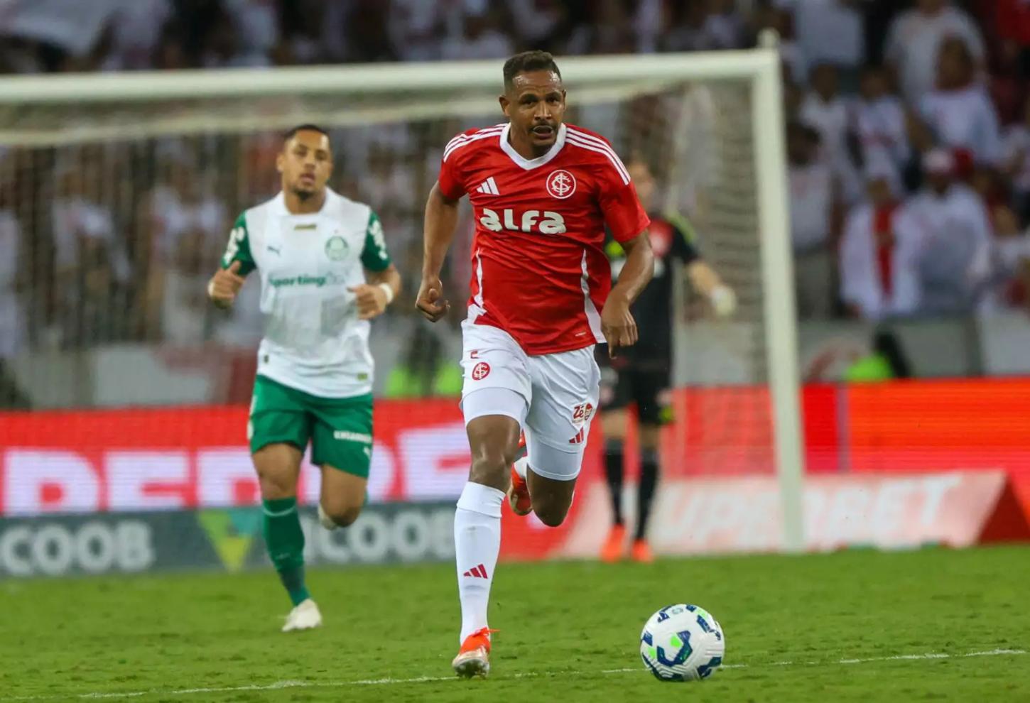 No Beira-Rio, Palmeiras bate Inter e encerra série invicta de 17 jogos
