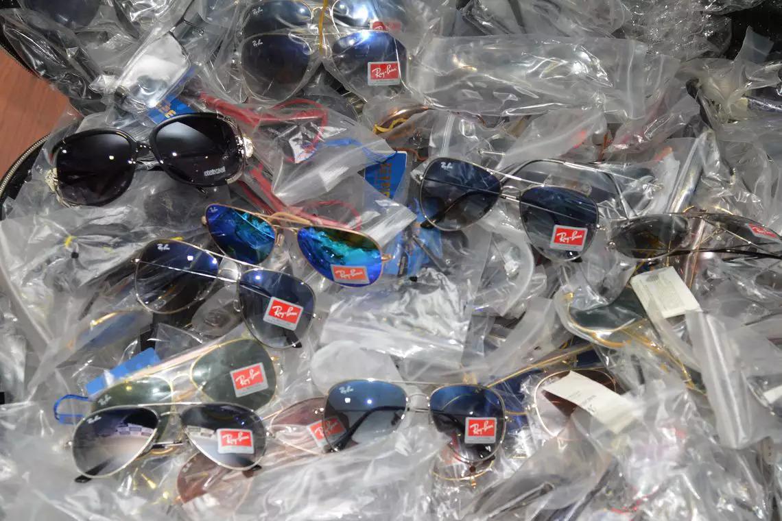 OPERAÇÃO INTEGRADA APREENDE R$ 2 MILHÕES EM MERCADORIAS ILEGAIS NO CENTRO DE PORTO ALEGRE