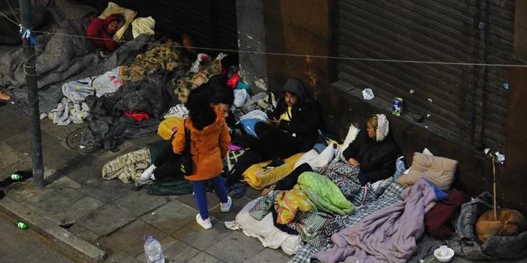 Inverno Gaúcho Expõe Feridas da Enchente de 2024 e Aumenta Desigualdade nas Ruas