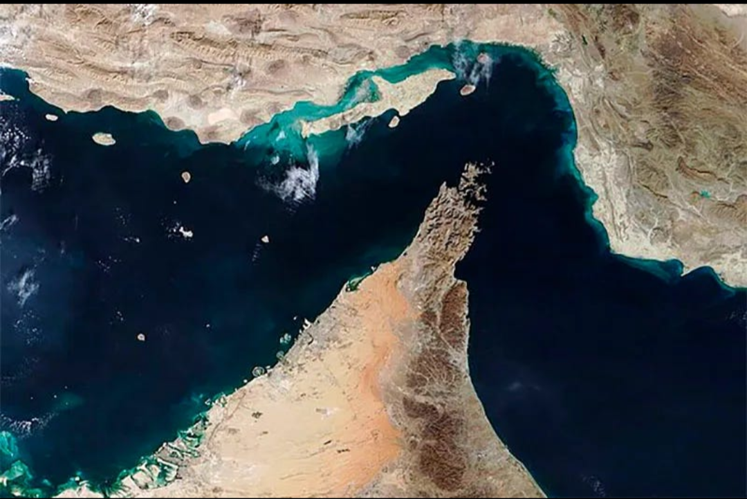 Irã aprova fechamento do Estreito de Ormuz em retaliação a ataque dos EUA