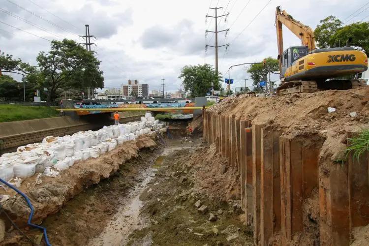 Reconstrução do Talude do Arroio Dilúvio Avança com Conclusão Prevista para 2026