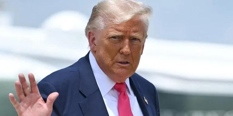 Líder dos EUA critica tratamento dado a Bolsonaro e impõe medida econômica que afeta produtos brasileiros, gerando forte reação do governo Lula.