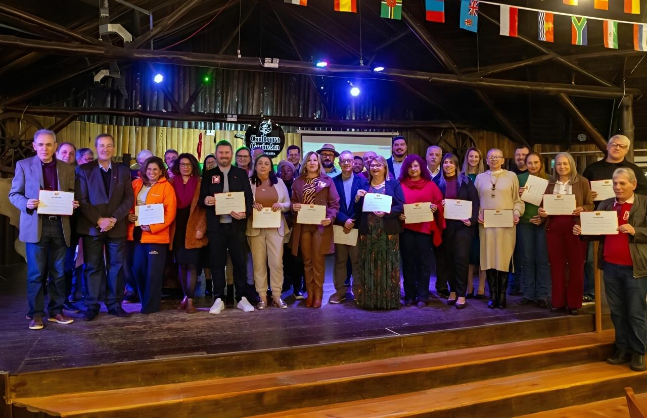 Carla Simone toma posse como conselheira fiscal da CTB RS e reforça liderança na luta dos trabalhadores