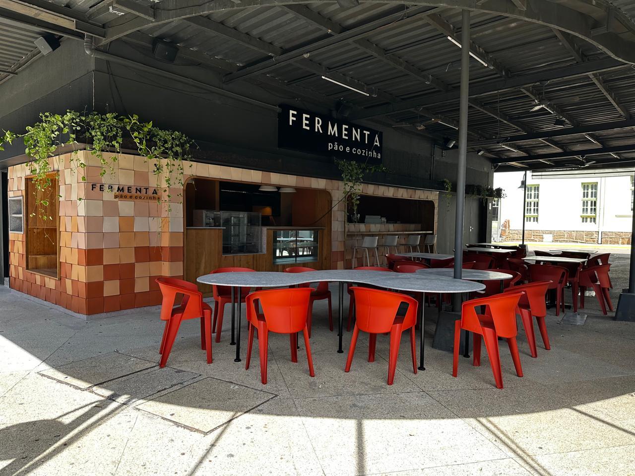 Fermenta Pão e Cozinha chega ao 4º Distrito com assinatura MuleBule A&B