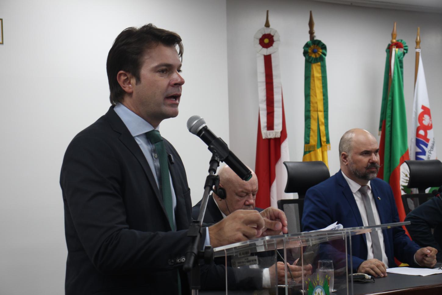  Brasil e Polônia estreitam laços com a criação da ANMPOL em ato solene na Assembleia Legislativa