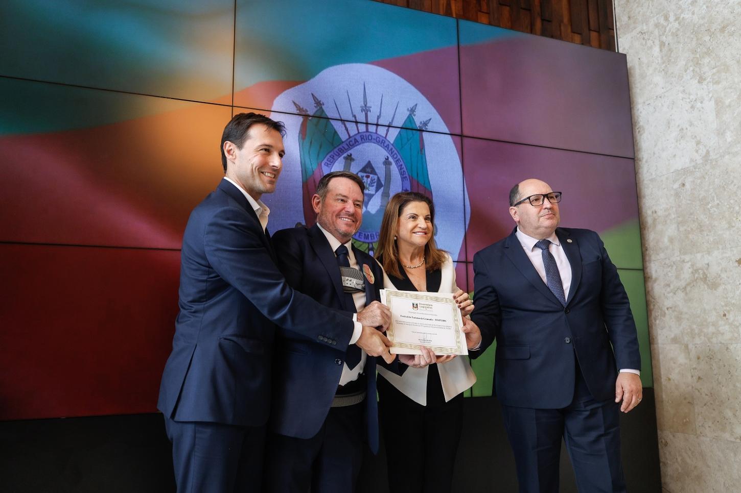 Turismo gaúcho é celebrado na Assembleia Legislativa em homenagem histórica ao setor