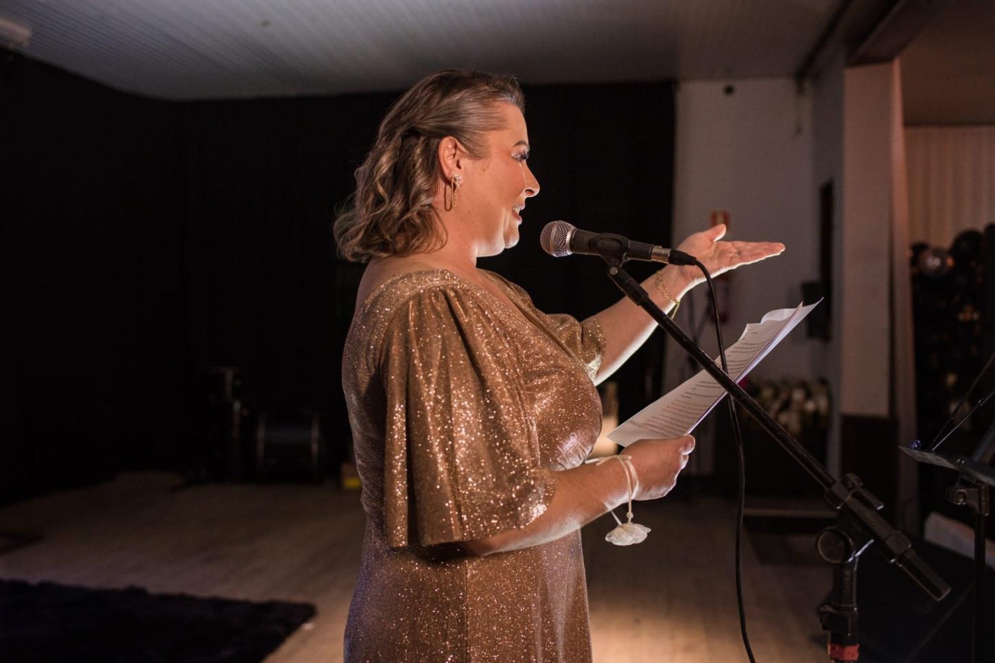 Após 26 anos nos palcos, Aline Rosiak inicia nova fase e lança Academia de Mestres