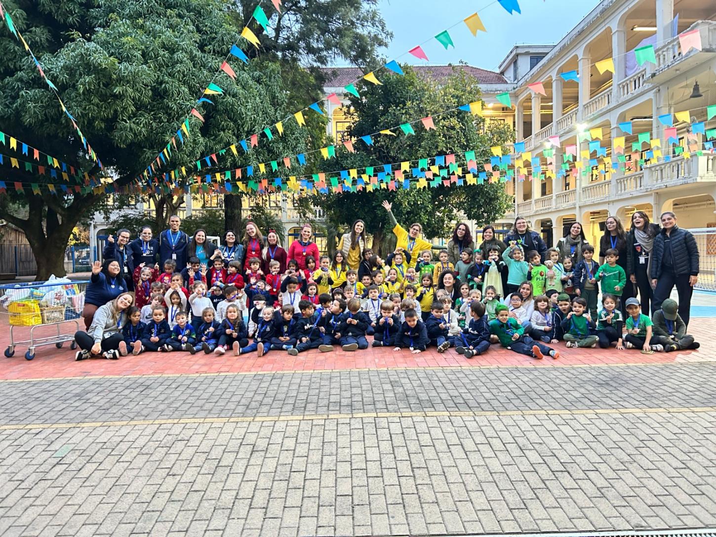 Colégio Marista Champagnat promove campanha do agasalho para auxiliar pessoas em situação de vulnerabilidade