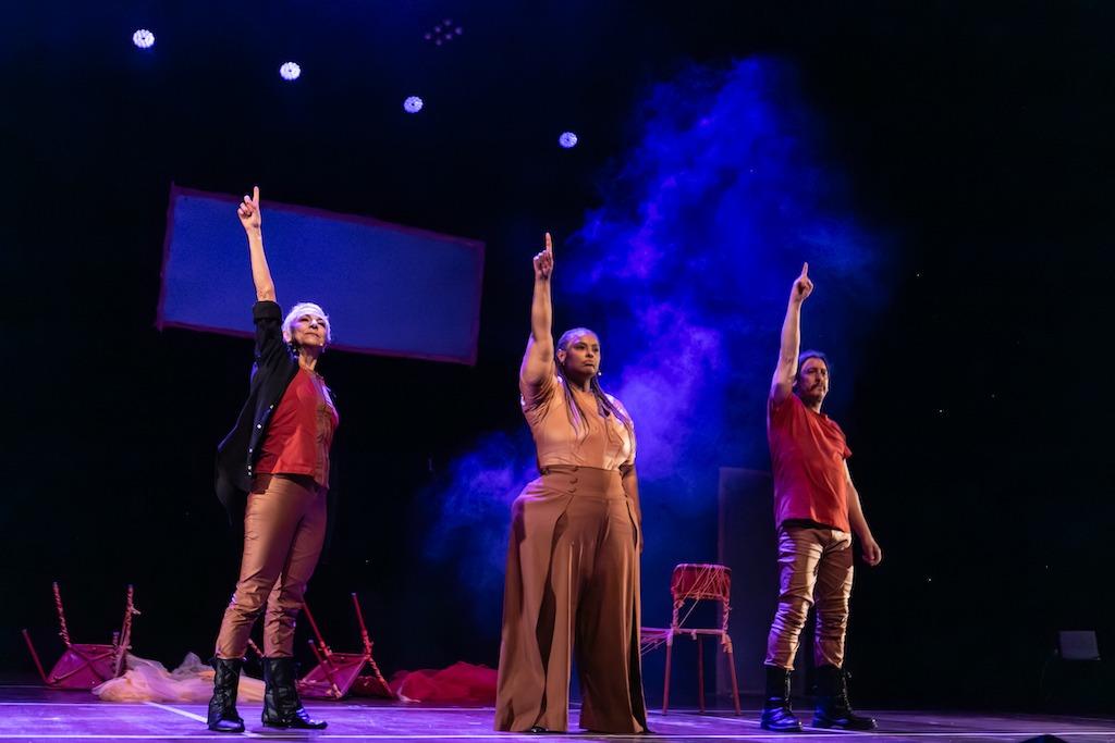 É hoje: Deborah Finocchiaro abre o projeto Banrisul Mulheres da Cena Gaúcha com espetáculo sobre violência contra a mulher