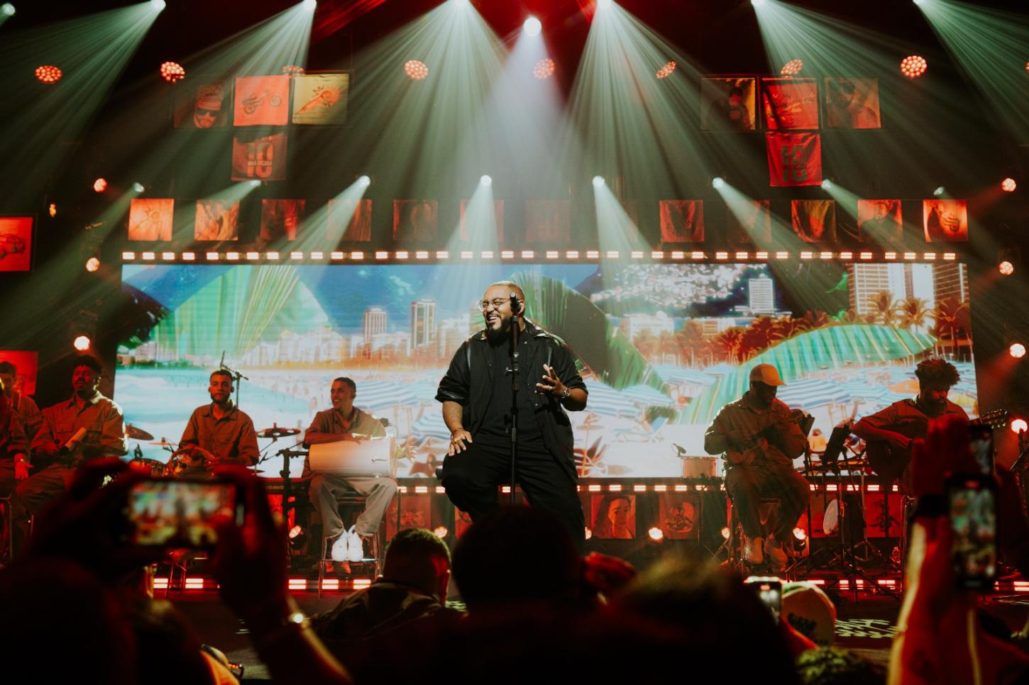 Gigantes do pagode nacional, Tiee e Thiago Soares desembarcam em Porto Alegre para noite histórica no Araújo Vianna