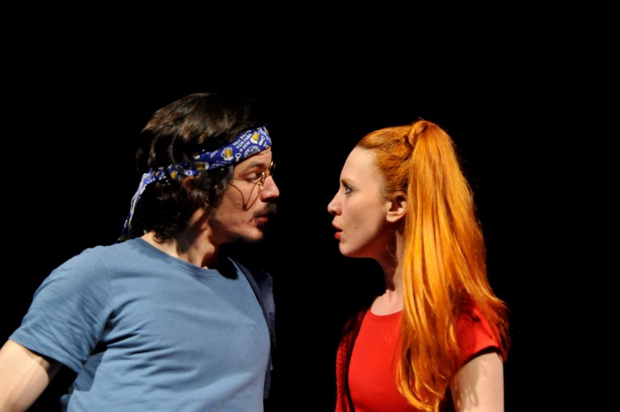 Rir, se reconhecer e refletir: sucesso do teatro gaúcho retorna a Porto Alegre para curta temporada