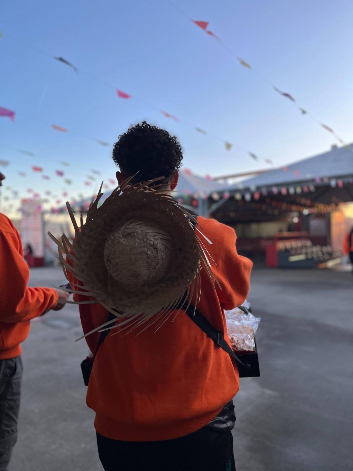 Sunset FoodPark entra no clima julino com forró ao vivo, gastronomia típica e pôr do sol às margens do Guaíba