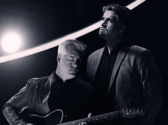 Victor & Leo levam a turnê “Essência” a Porto Alegre em noite de nostalgia e grandes sucessos