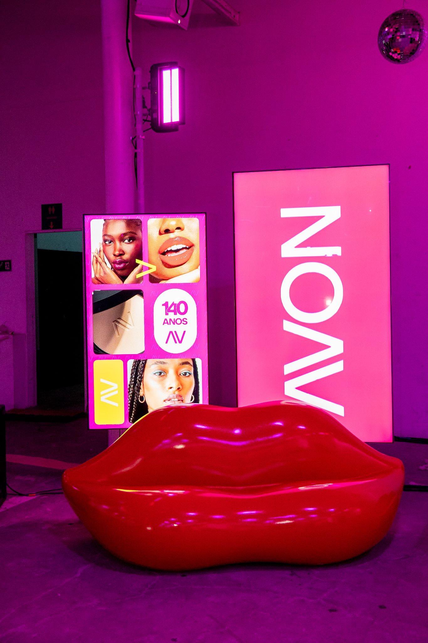 Avon celebra 140 anos de pioneirismo e anuncia retorno do Prêmio Avon de Maquiagem