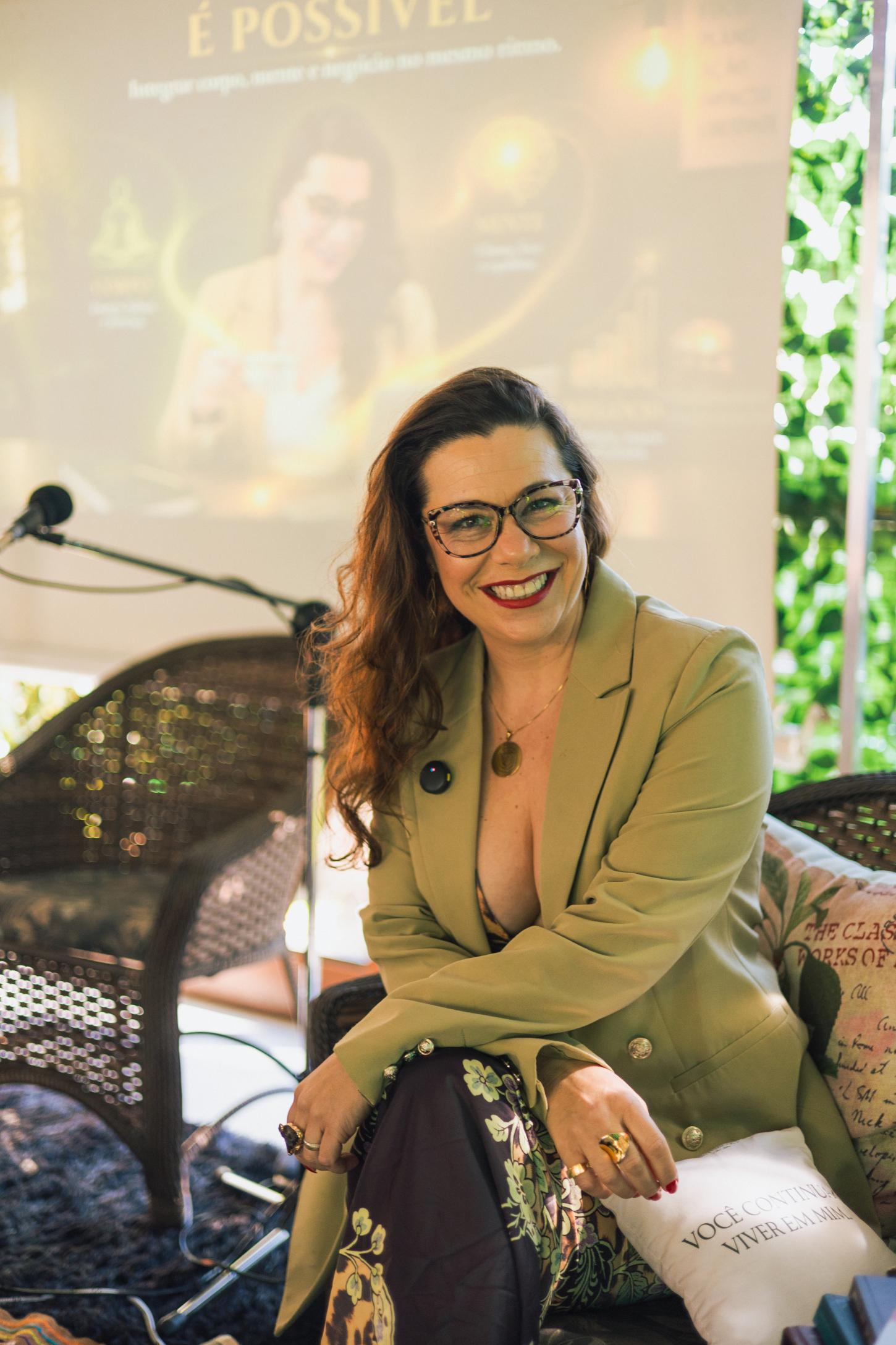 Terapia da Calcinha transforma uma gaveta de lingerie em uma experiência profunda de consciência feminina em Porto Alegre