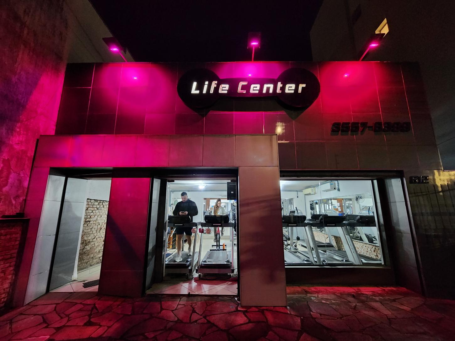 OUTUBRO ROSA: LIFE CENTER ENTRA EM CAMPO PELA SAÚDE DA MULHER