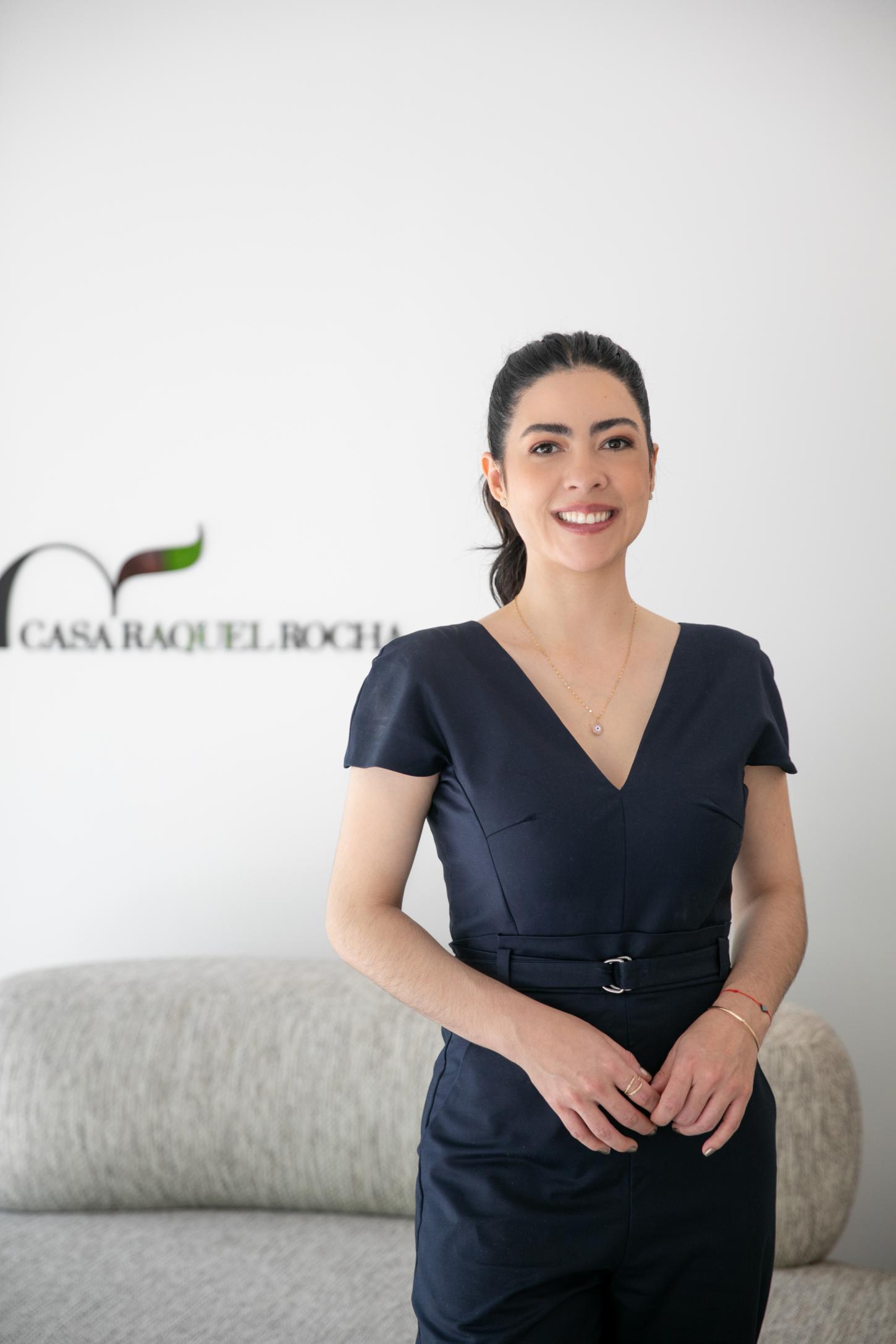 Outubro Rosa: Raquel Rocha lança protocolo exclusivo para recuperar sobrancelhas e fortalecer a autoestima de mulheres em tratamento oncológico