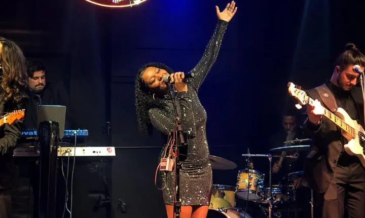 Camila Lemos: o novo nome da black music que começa a ecoar em Porto Alegre