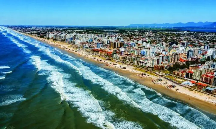 Capão da Canoa avança além do verão e amplia vocação para o turismo durante todo o ano