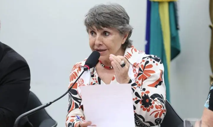 Comissão debate impactos sobre trabalhadores demitidos da Oi e da Serede
