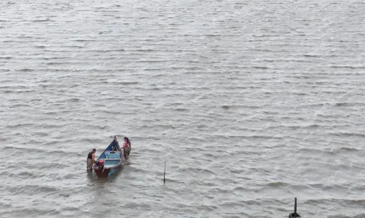 De filha de pescadores a jovem aprendiz: história de Brenda revela recomeço após enchentes no RS