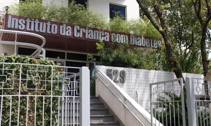 ICDRS amplia acesso ao tratamento e lança canal de WhatsApp para agilizar atendimento de famílias em todo o RS
