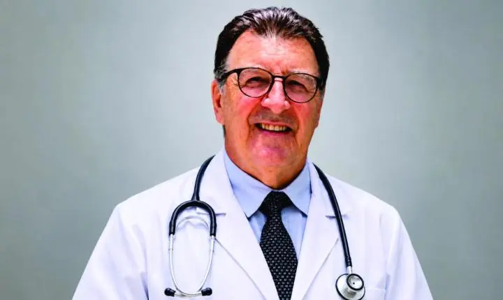 Jefferson Pedro Piva recebe reconhecimento internacional da WFPICCS na Austrália