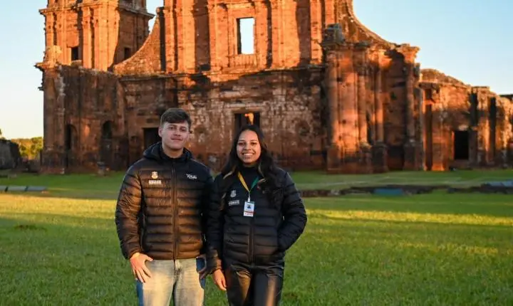 Jovens do Partiu Futuro Reconstrução participam de viagem cultural às Missões Jesuíticas no RS 