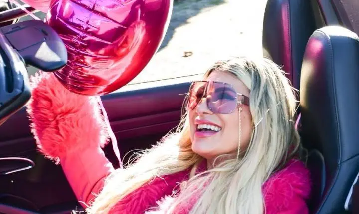 Leticia Swarovski celebra nova idade com ensaio exclusivo em Gramado e reforça sua marca no universo do lifestyle