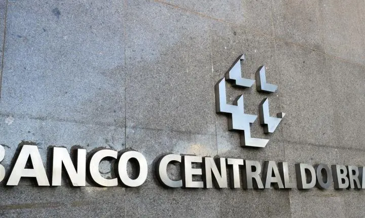 Mercado financeiro eleva previsão da Selic para 13,75% ao ano