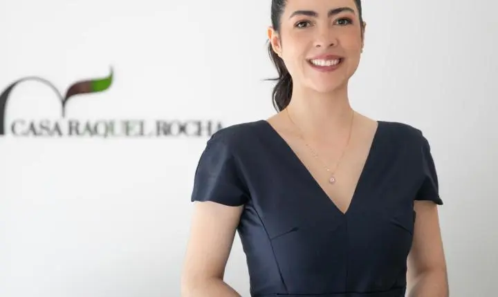 Outubro Rosa: Raquel Rocha lança protocolo exclusivo para recuperar sobrancelhas e fortalecer a autoestima de mulheres em tratamento oncológico
