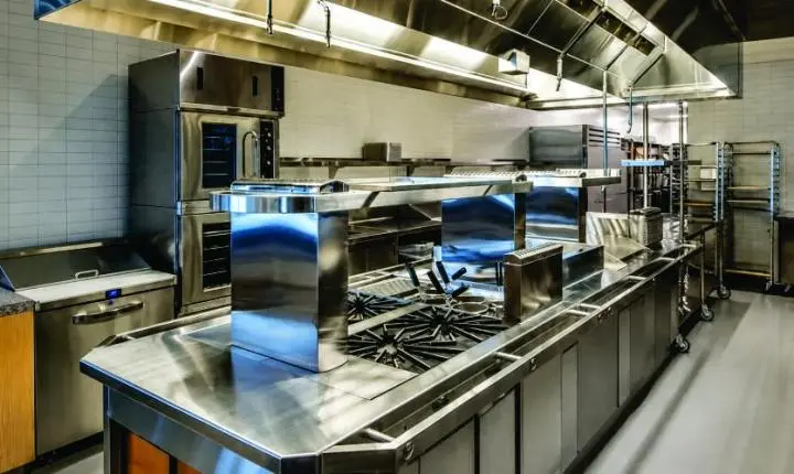 Pacto gaúcho propõe minimizar exposição a poluentes em cozinhas profissionais e outros ambientes internos