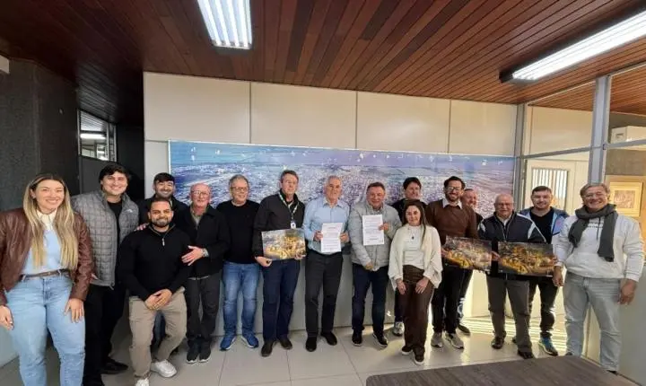 Prefeitura de Capão da Canoa e Nazale formalizam parceria para revitalização da Praça Flávio Boianovski