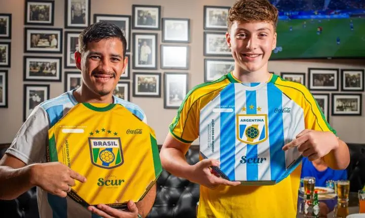 Scur entra no clima da Copa do Mundo com campanha colecionável e rodízio premiado