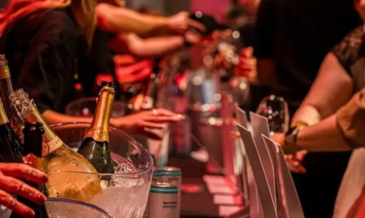 Taça cheia e experiências únicas: Rota Rara transforma Porto Alegre no grande encontro dos apaixonados por vinhos e espumantes gaúchos