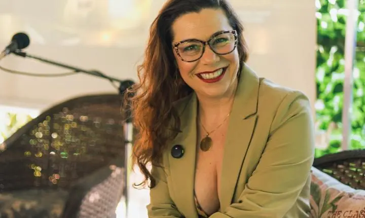 Terapia da Calcinha transforma uma gaveta de lingerie em uma experiência profunda de consciência feminina em Porto Alegre