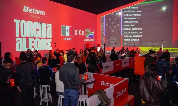Torcida Alegre se despede em grande estilo com a decisão da Copa do Mundo no Cais Embarcadero